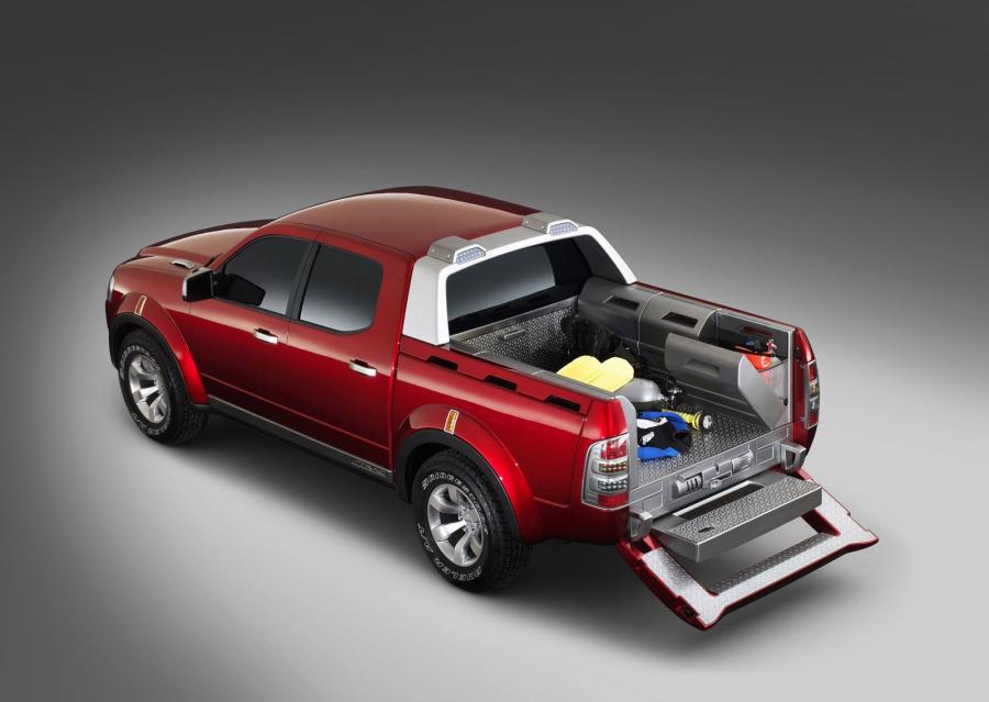  Ford 4-Trac Pick-Up Concept 2005 года  (фото 18 из 23)